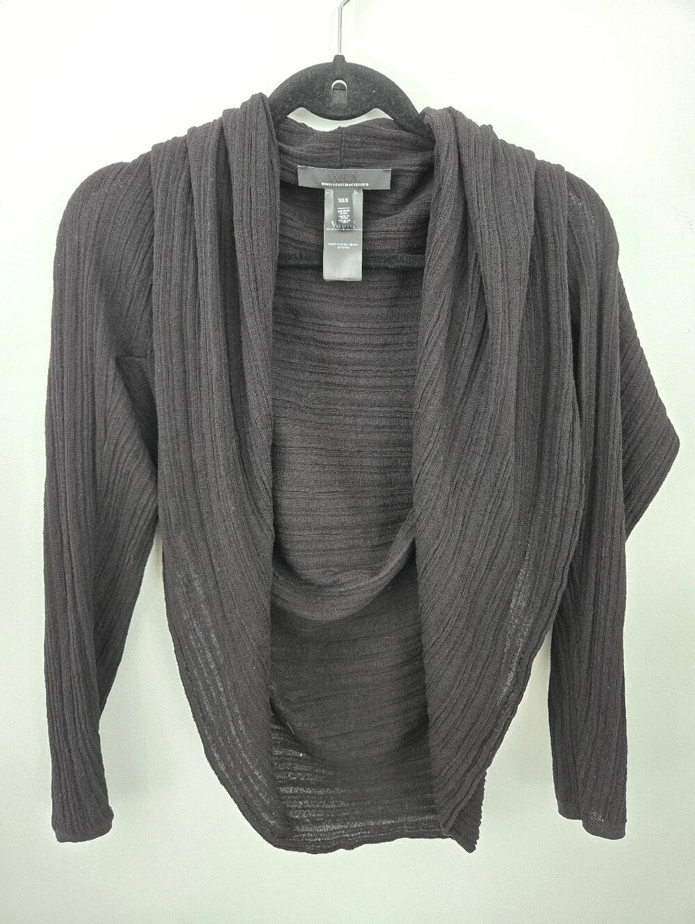 WHBM Crinkle Yarn Cocoon Cardigan in black. Size xsmall/small. New
